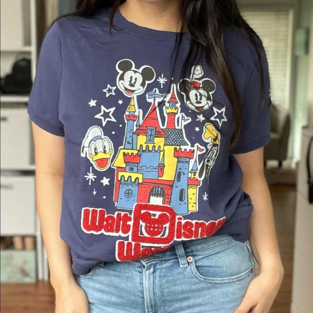 Walt Disney World sweater T
